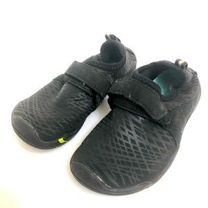 Kids Black Water Shoes Size 10.5/27